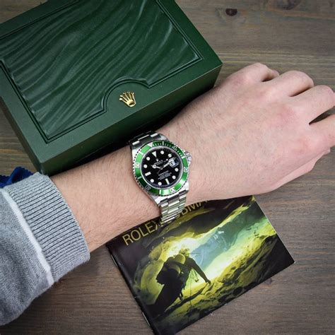 rolex submariner kermit 2021.